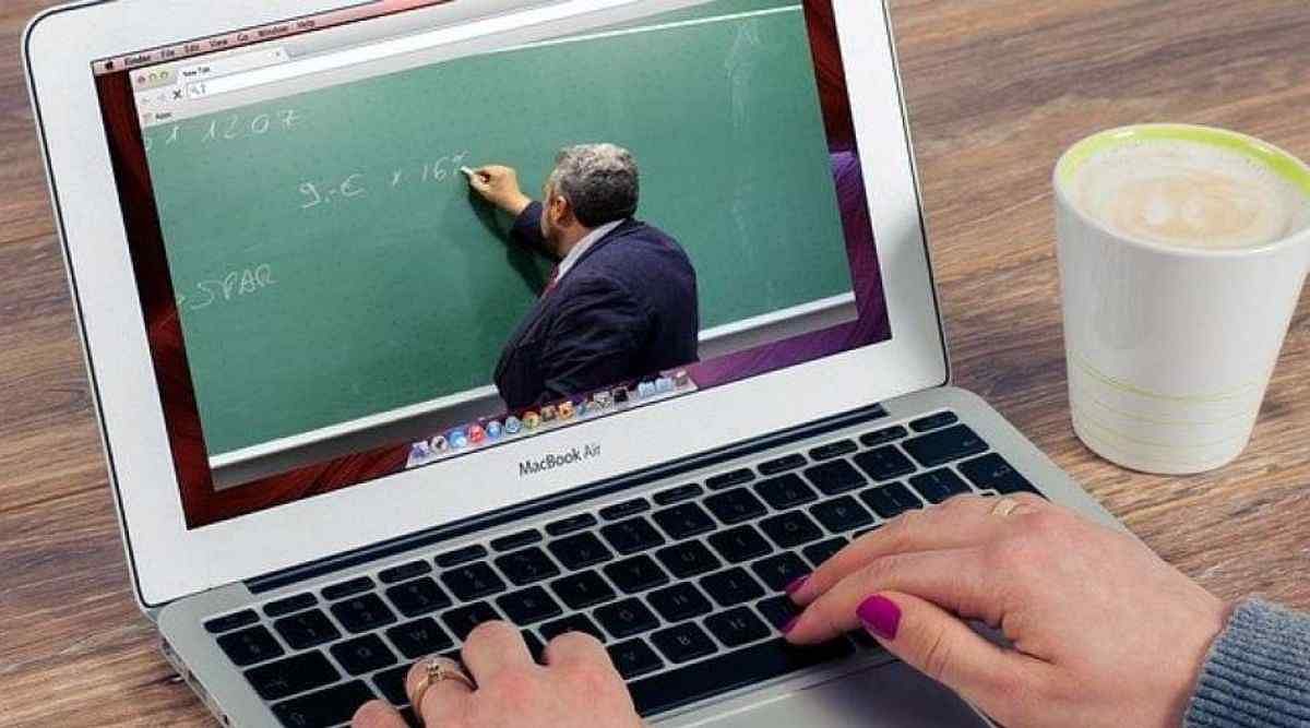 10 Benefits of Online Education