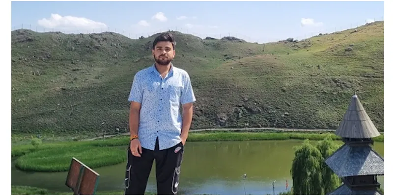 Shoolini Student Lands ₹42-Lakh Job at Algo8