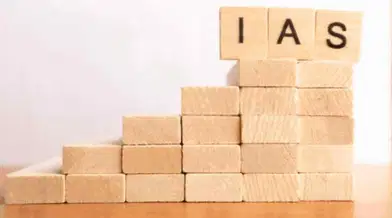 आईएएस अधिकारी कैसे बनें: चरण दर चरण करियर गाइड 