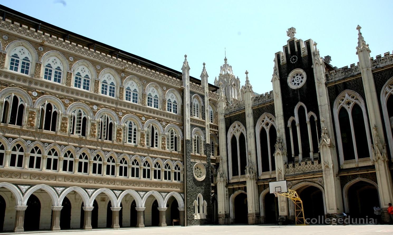 Fergusson College, Pune declared autonomous