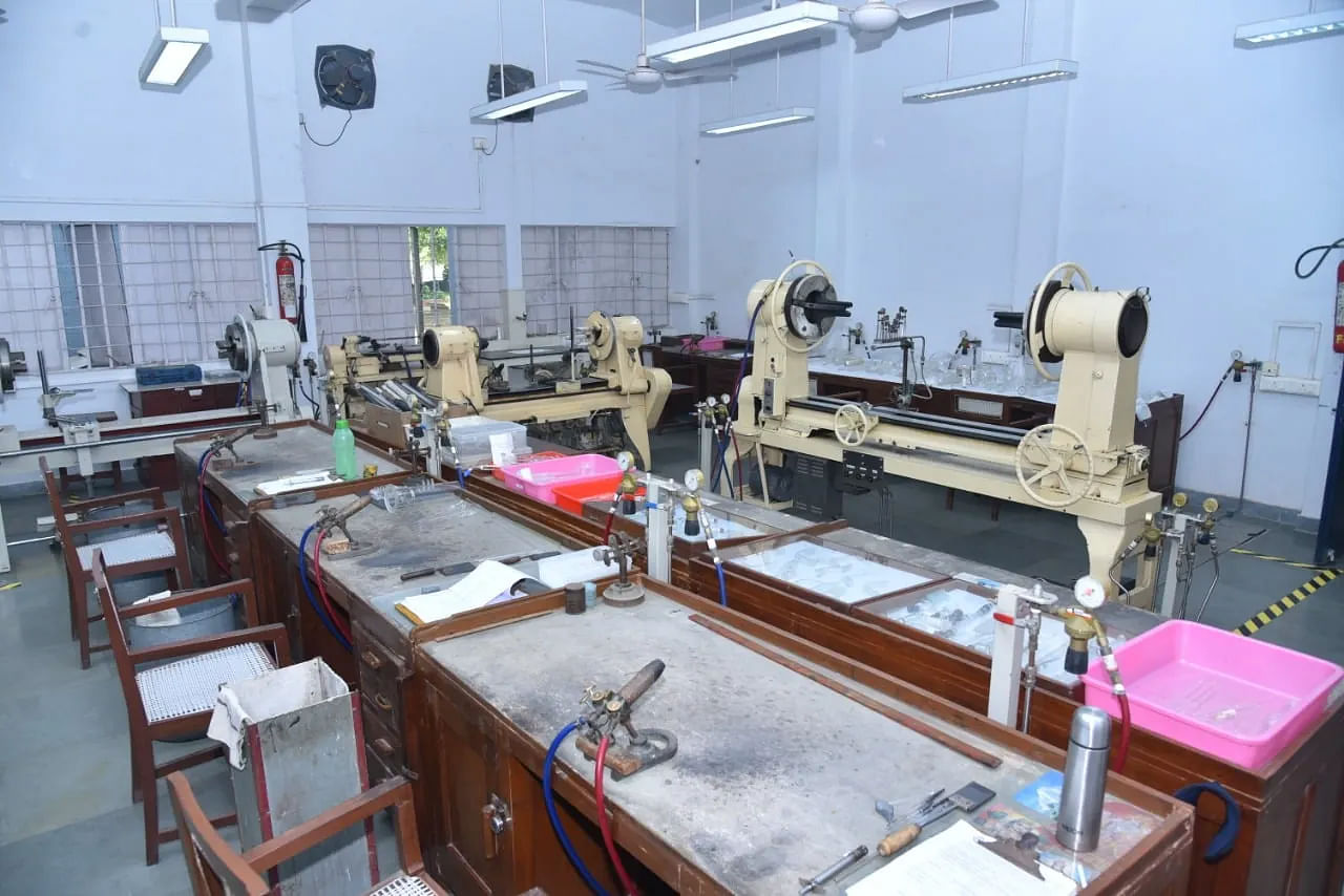 IIT Kanpur Laboratory