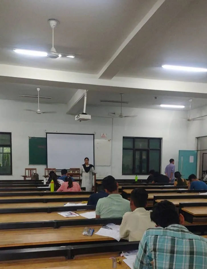 Ramjas College Classrooms