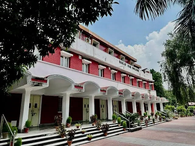 CUET Daulat Ram College Expected Cutoff 2024