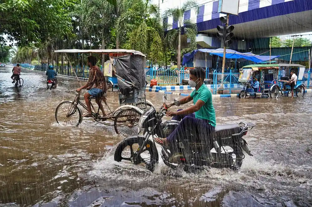 Maharashtra School Holiday July 26 Live Updates: Red Alert Issued Due to Heavy Rainfall 