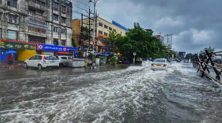 Will there be School Holiday in Delhi on August 7 due to rain?